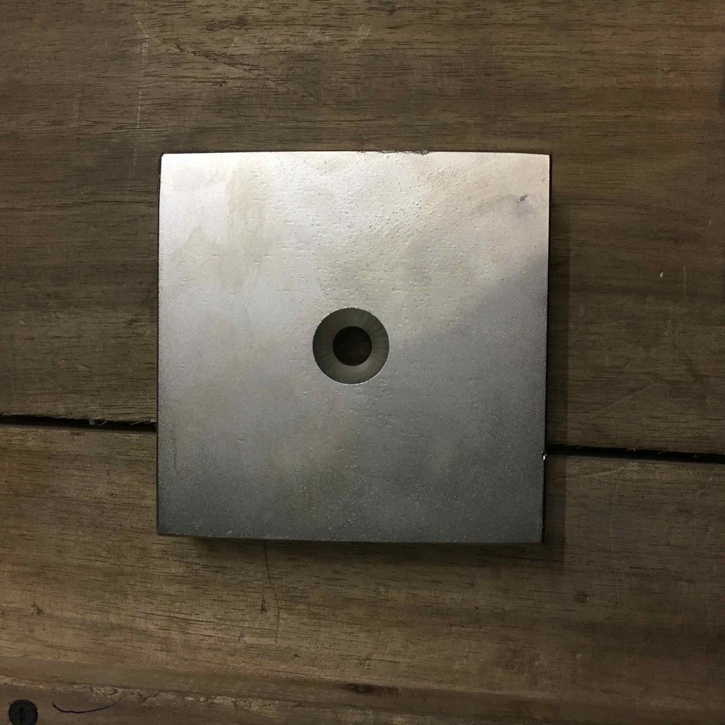 Nam châm đất hiếm cứu hộ 100x100x25mm có lỗ 