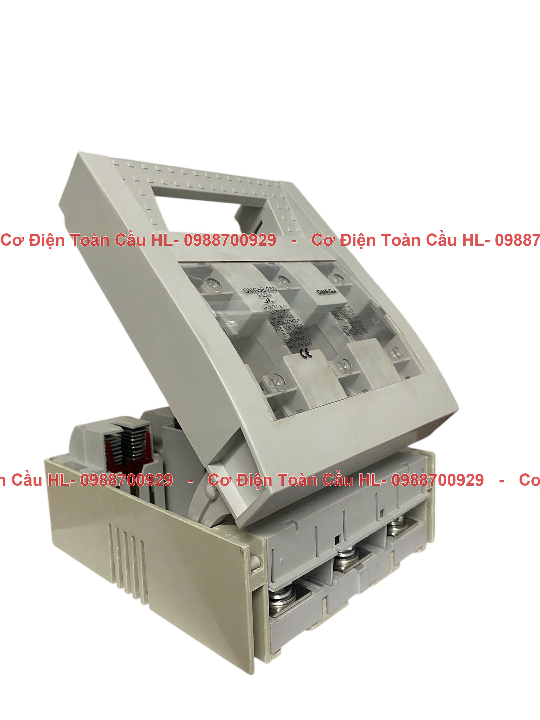 Ngắt mạch cầu chì 3 pha OMG5S-250 góc nhìn khác