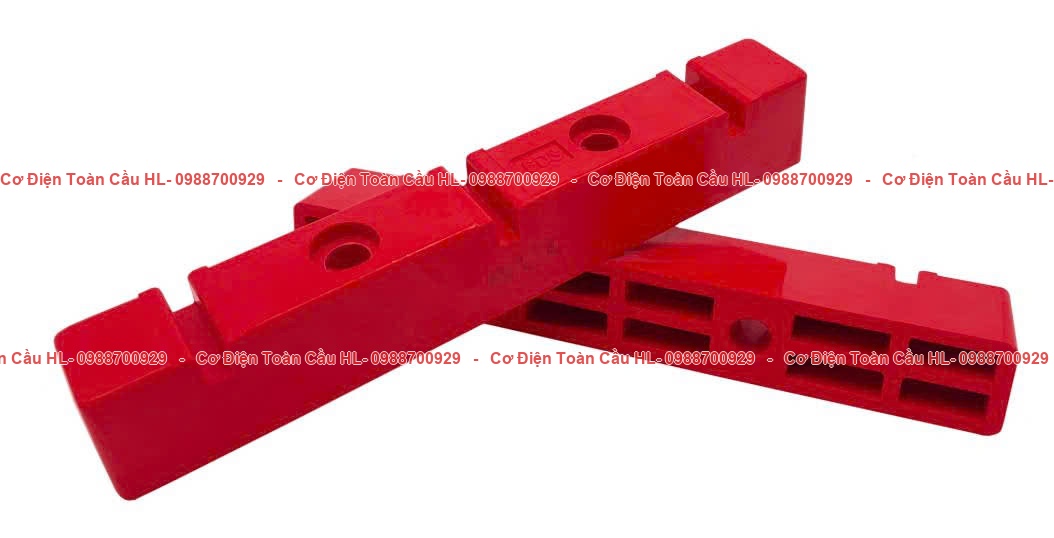 Thanh đỡ Busbar màu đỏ 3 rãnh đơn 8mm – 8D3 góc nhìn khác