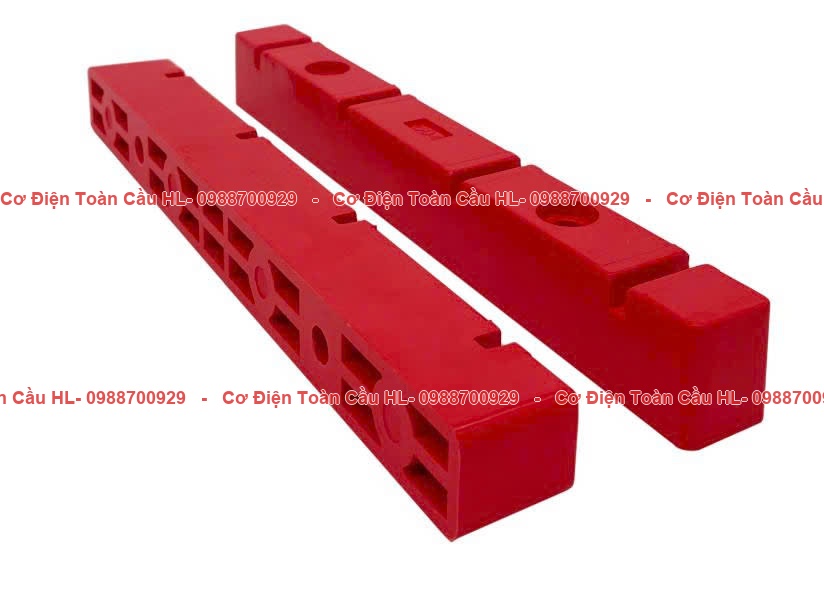 Thanh đỡ Busbar màu đỏ 4 rãnh đơn 12mm – 12D4 góc nhìn khác